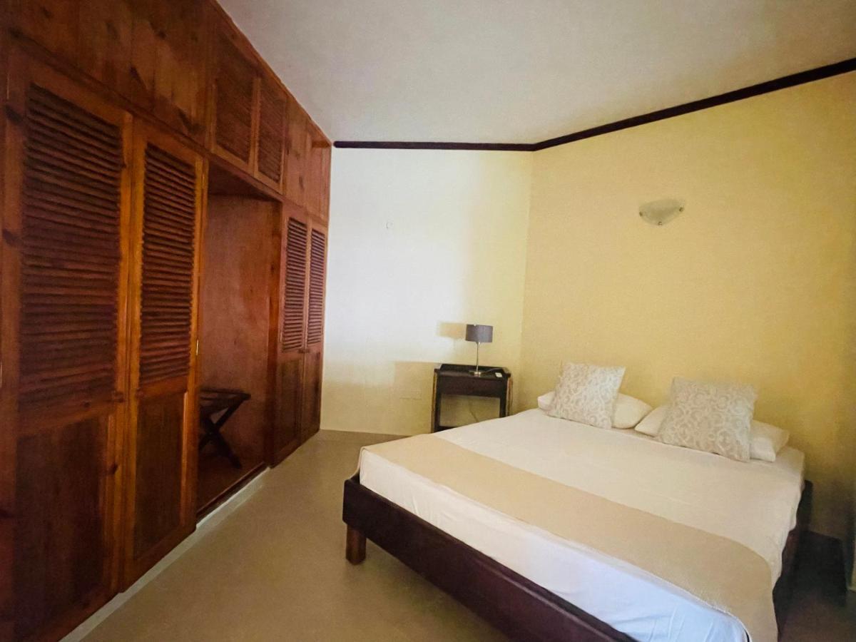 Sun Properties And Resort Hotel Beau Vallon  Buitenkant foto